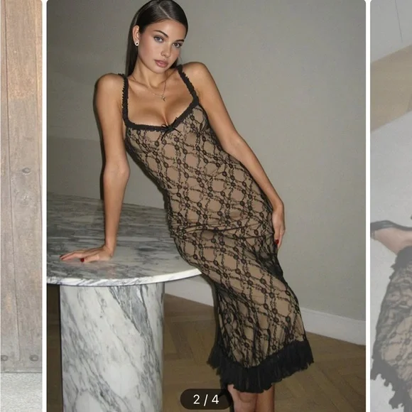 Elegant Black Lace Midi Dress - Picture 4 of 4